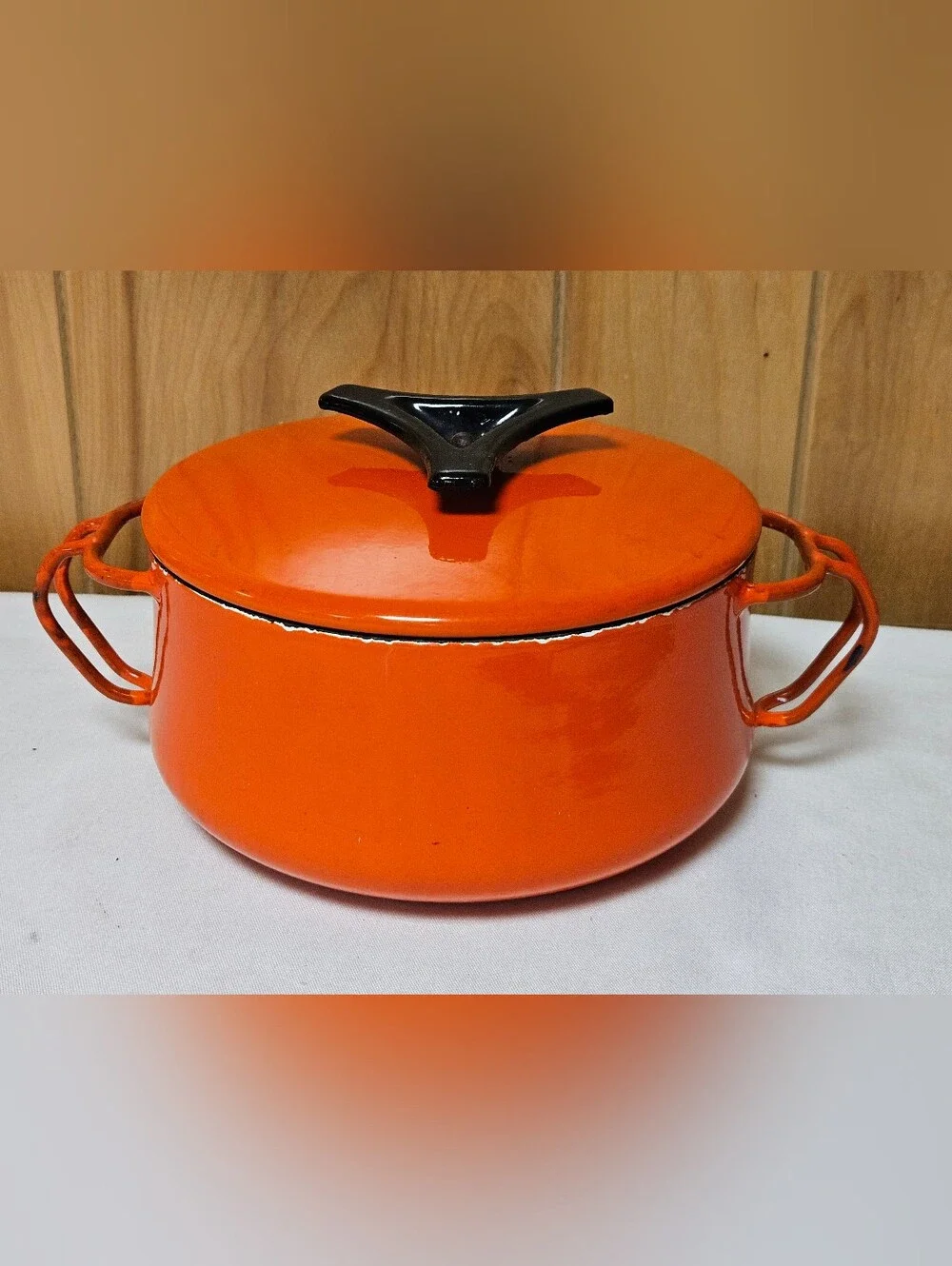 Vtg Milanoware Mid Century Modern 2 Qt Enamel Pot & Lid Made In Italy Orange Wht